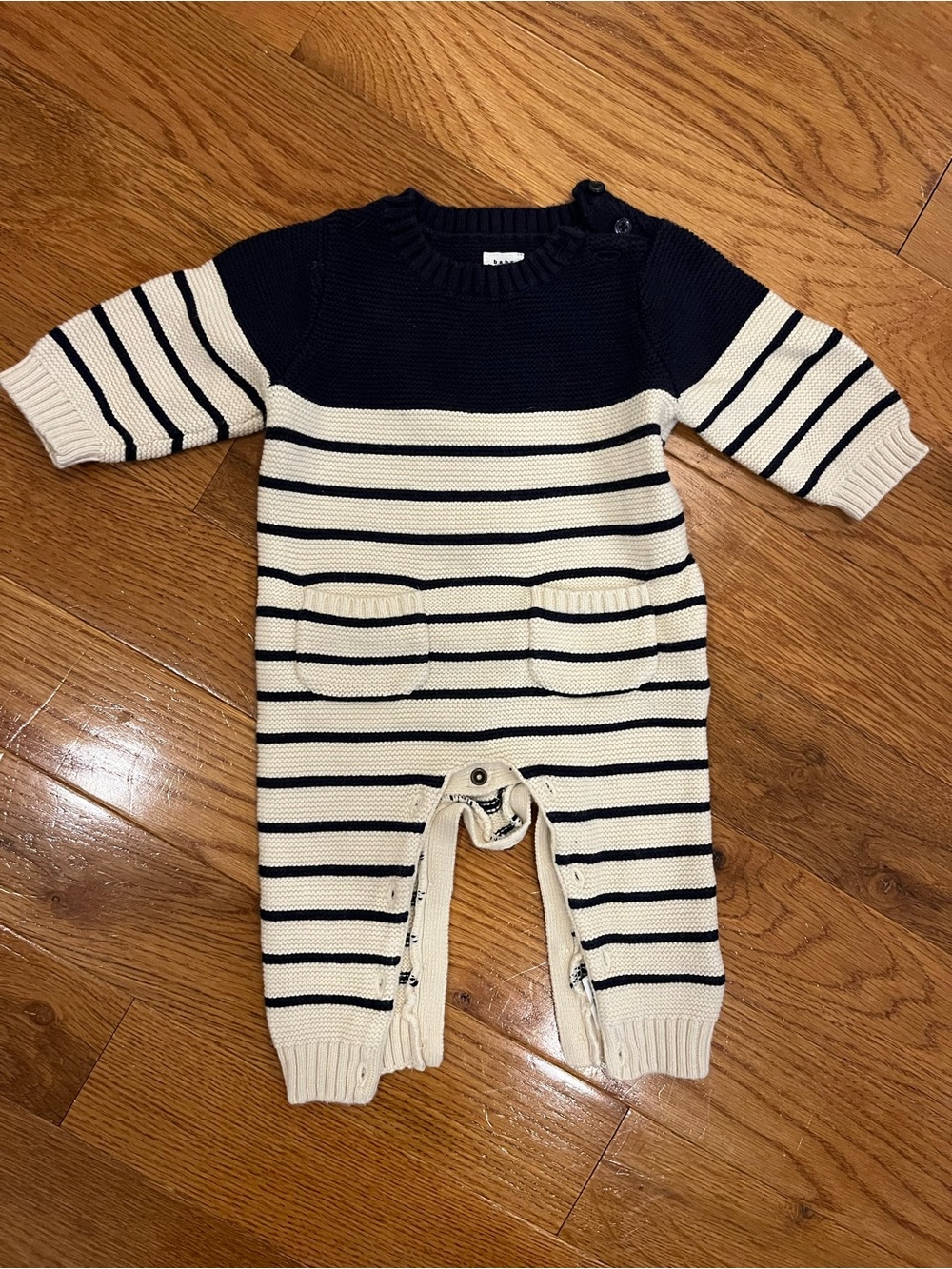 BABY GAP - Striped Knit Baby One-Piece Romper in Navy and Cream